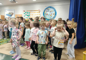 Dzieci podczas koncertu.