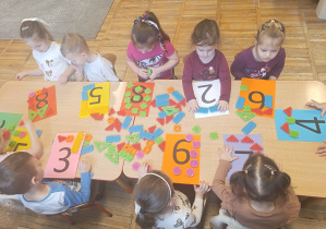 Liczymy bawiąc się klockami